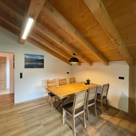 Summit Appartement *
